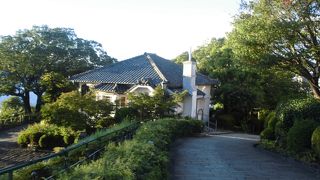 小さいながらも住んでみたいと思わせる洋館