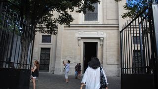 12世紀に建てられたモンマルトル女子修道院の古い聖堂