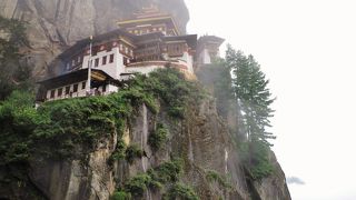 ブータン最大の聖地です、心が震えました