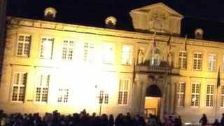 ブルグ広場にあります