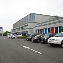 お店と工場があります