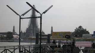 補強工事は継続中