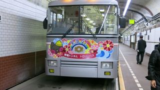 アルペンルートのスタートはトロリー