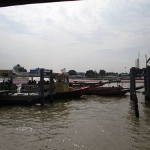 ター ティアン船着き場