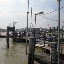 ター ティアン船着き場