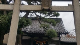 小さな神社です