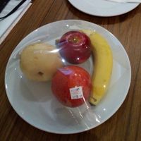 客室にフルーツのサービス