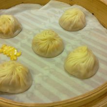 カニ味噌小籠包