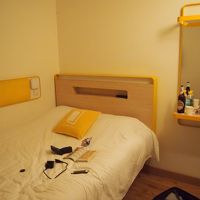 コンパクトクィーンの部屋。窓がない。