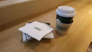 いろんなショッピングセンターで見かけます。