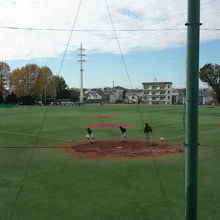 人工芝のグラウンド