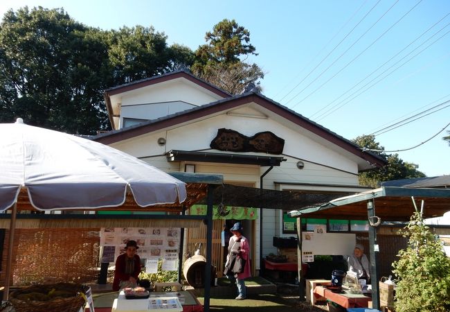 一言主神社の帰りはここで「べっぴんもち」をいただきましょう。