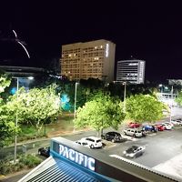 部屋のベランダ？からの夜の眺望です