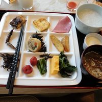 バイキングの朝食