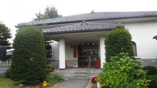 旧中込学校の資料が保管展示されてます