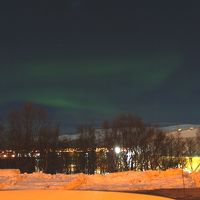 ホテルの駐車場から見たオーロラです。