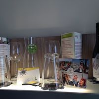 ミニバー（冷蔵庫）に替わるルームサービスです．