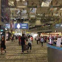 免税店もモリモリ