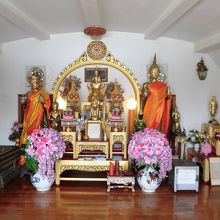 船の２階部分のお堂内