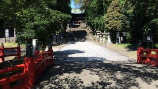 散歩の途中に参拝