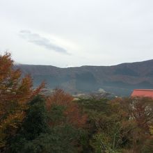 客室から、外輪山越しの富士山