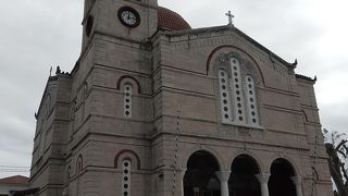 海沿いにある教会　Ekklisia Isodia Theotokou