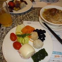 朝食ブッフェは和洋・台湾料理もあり、おいしかった