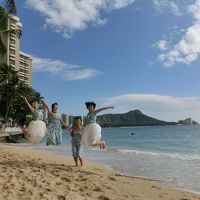 ダイアモンドヘッドをバックに