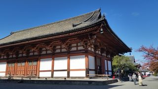 国宝16体、重文5体の仏像群