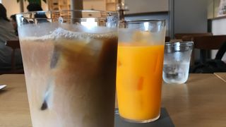 ナチュラルなカフェ