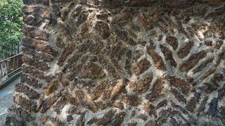 陶片は失敗作を利用したのだと思いますが