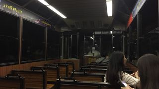 深夜は待ち時間なく乗車出来ます。