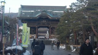 迫力がある金剛力士像