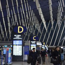 第１ターミナルの出発ロビー