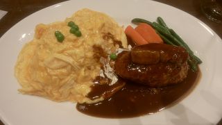 ハンバーク、オムライスなど洋食屋さん