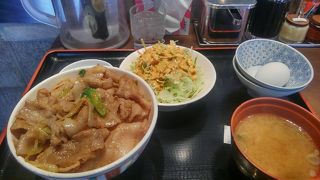 秋葉原駅前すぐ