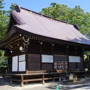 本殿の菊紋と合わせて由緒正しい神社であることをアピールしています