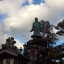 日本最古の屋外銅像なんだそうです By つばき 兼六園のクチコミ フォートラベル