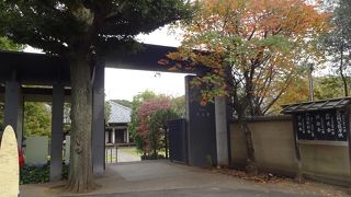 駅から近い立派なお寺でした。