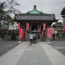 お詣りを終え、再度、全景を見直すと、やはり立派な造りがわかり