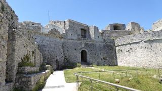 キリスト教聖地よりもお城のほうが必見です！