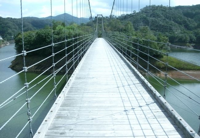 中国地方最大級の吊り橋や野だたらで作られたがあります