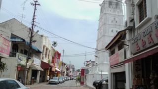 ローカルなバーを発見！