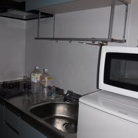 コンロ、レンジ、冷蔵庫あります