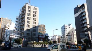 交通の要所にあります