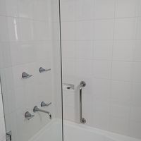 稼働式シャワーヘッド付、バスタブ