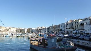 周囲のプロムナードから素晴らしい景観♪