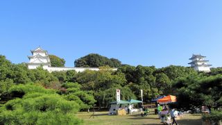 二基の櫓が壮観です