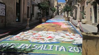 街の一番美しい日になります