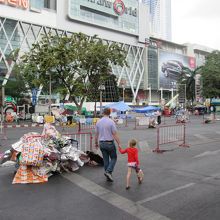 ラチャプラロップ通り